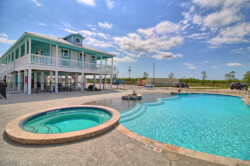 Pool clubhouse USA RV Resorts La Marque RV Park Texas City La Marque rv resort near texas city galveston bacliff san leon I45 tanger outlet