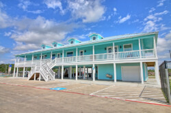 clubhouse USA RV Resorts La Marque RV Park Texas City La Marque rv resort near texas city galveston bacliff san leon I45 tanger outlet