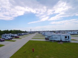 wide concrete driveways large rv spaces RV Park Texas City La Marque rv resort near texas city galveston bacliff san leon I45 tanger outlet